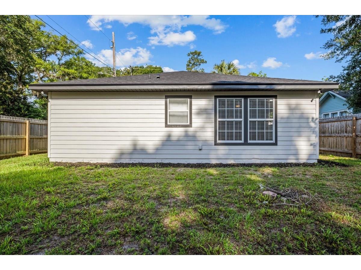 415 NW 10th Street Gainesville FL 32601 GC539748 image25