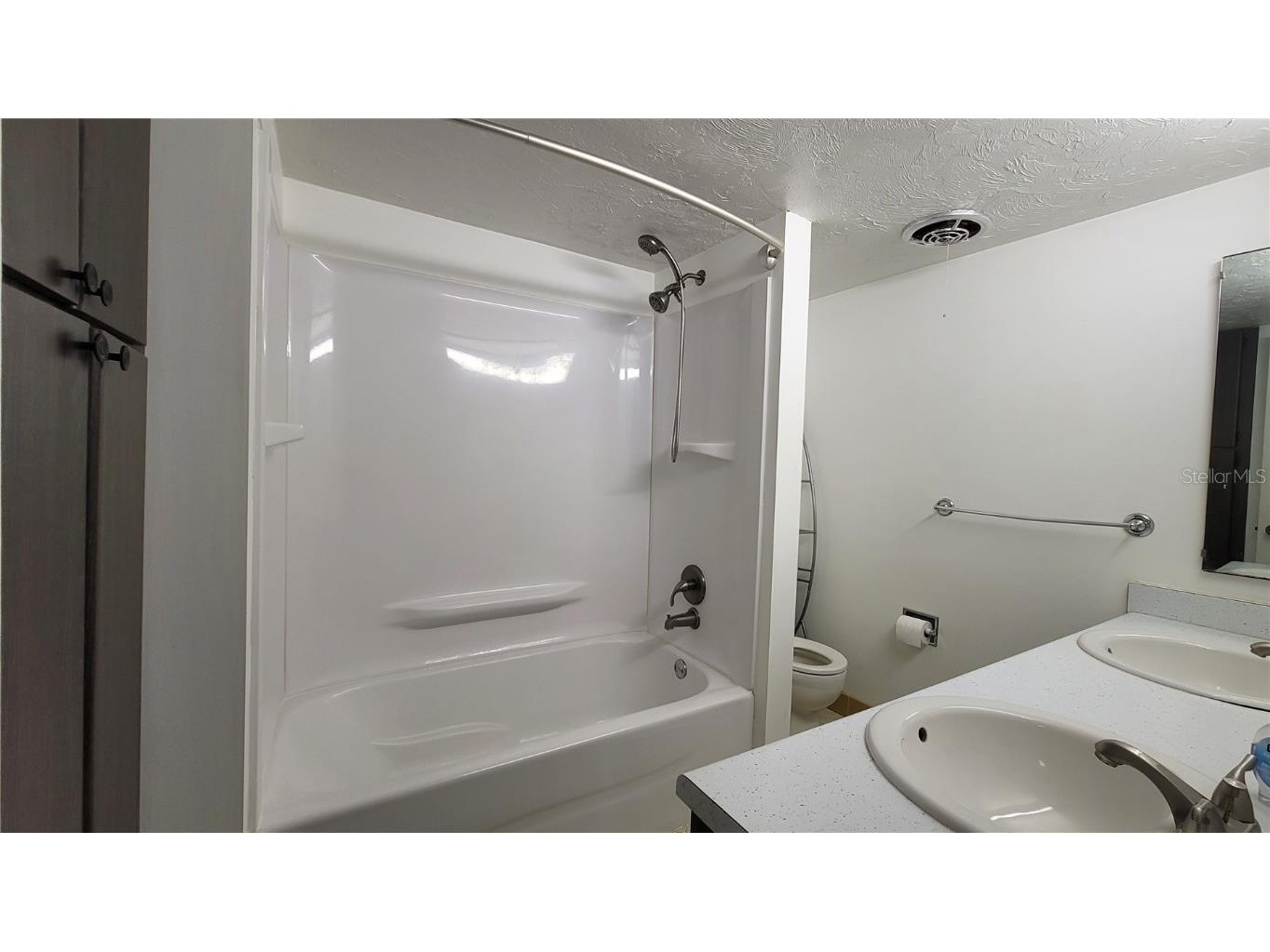 415 NW 39th Road #E Gainesville FL 32607 GC533972 image7