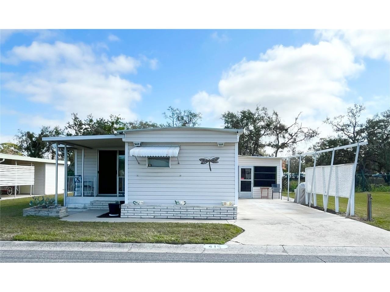 415 Oakwood Boulevard E Sarasota FL 34237 A4640915 image1