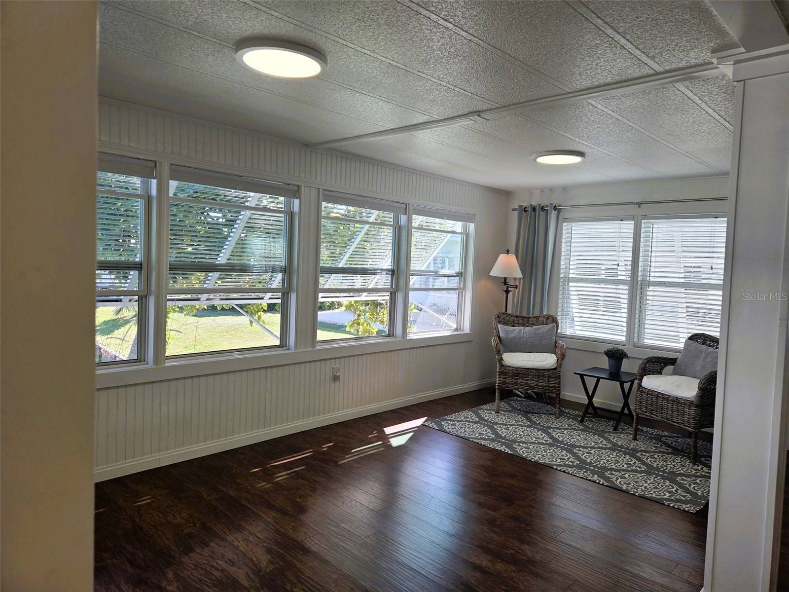 415 Oakwood Boulevard W Sarasota FL 34237 A4671652 image17