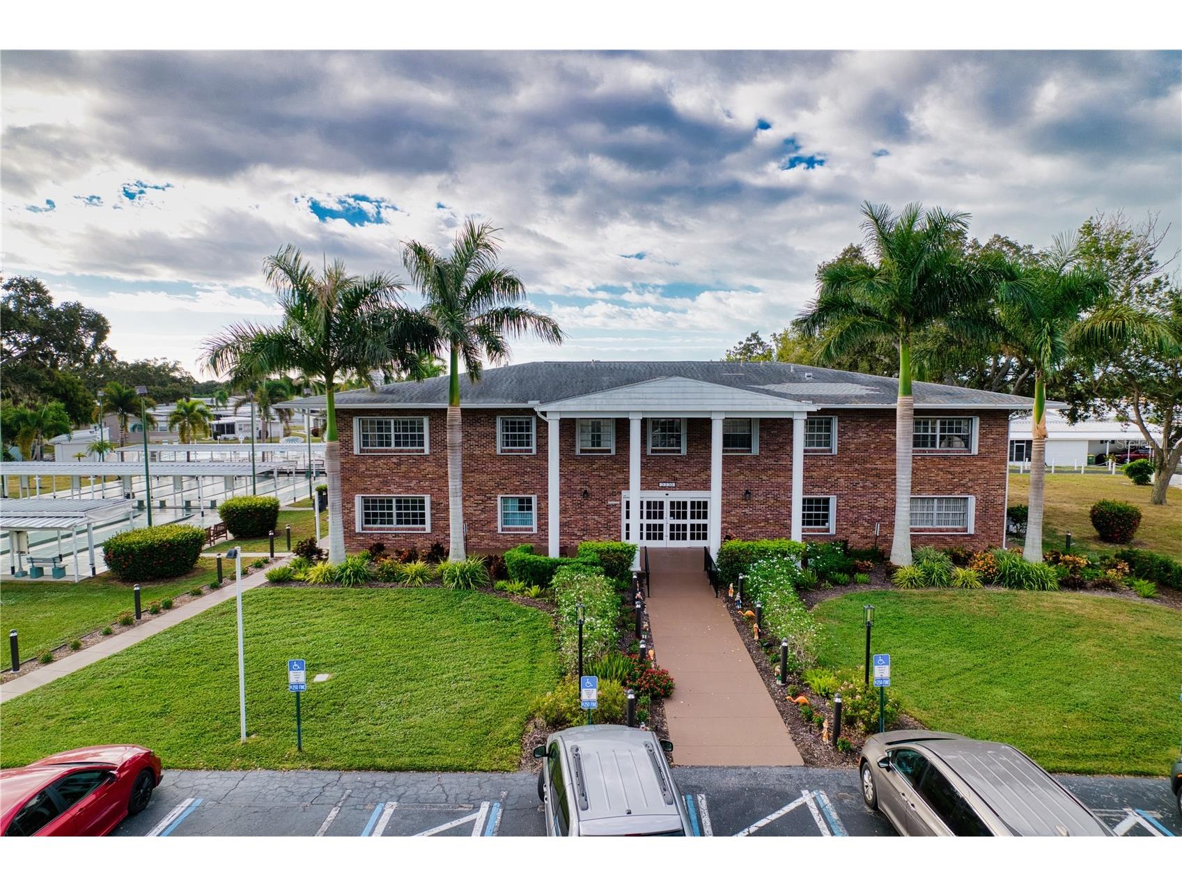 415 Oakwood Boulevard W Sarasota FL 34237 A4671652 image45