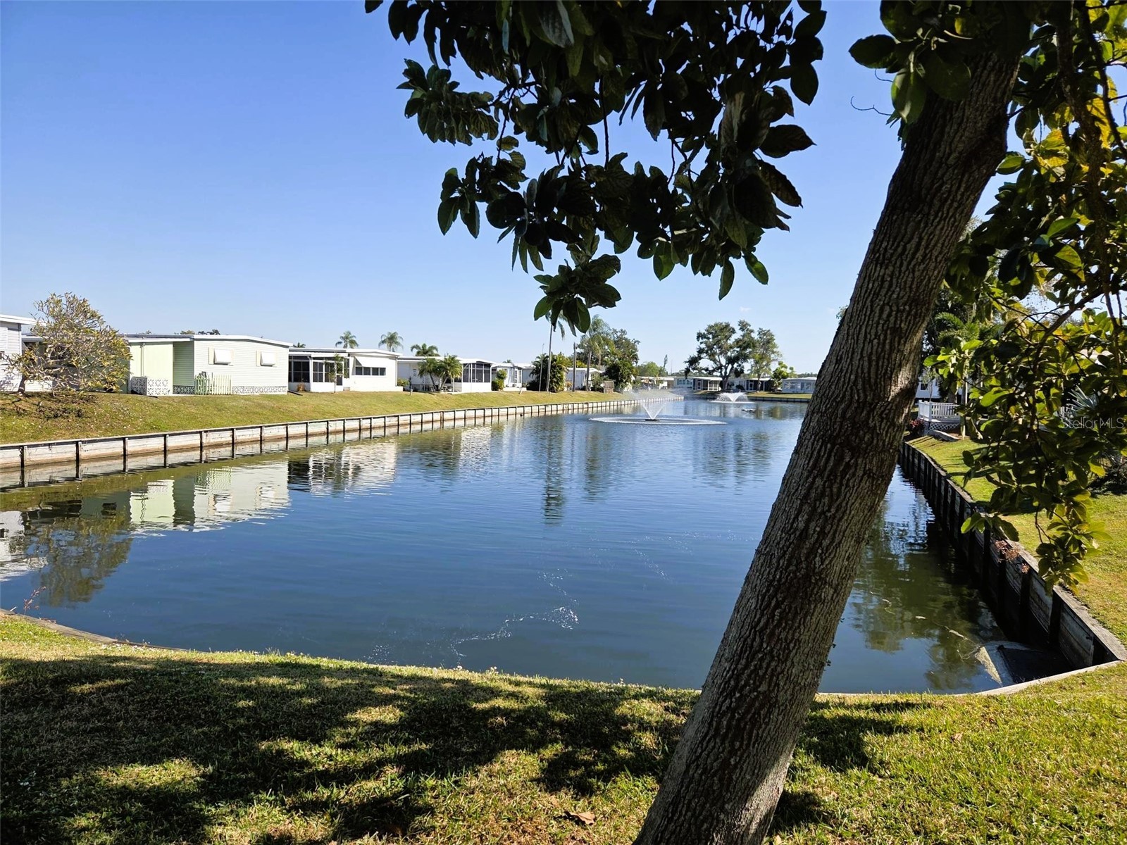 415 Oakwood Boulevard W Sarasota FL 34237 A4671652 image9