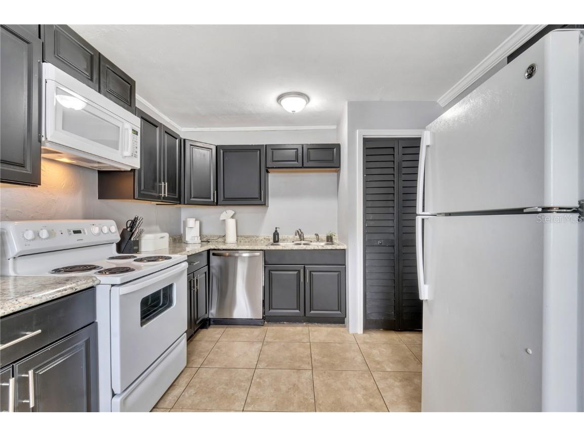 415 S Hyer Avenue #A Orlando FL 32801 O6334171 image12