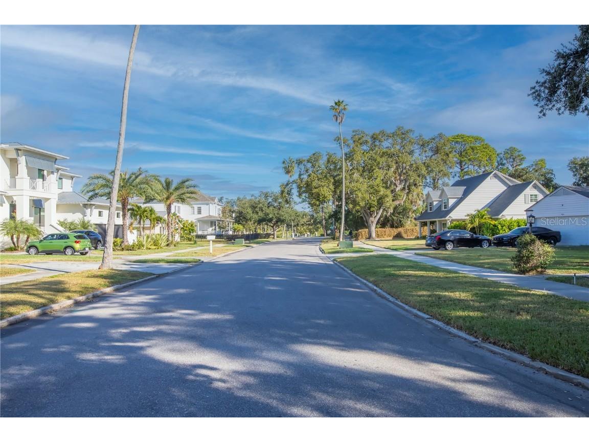 415 S Shore Crest Drive Tampa FL 33609 TB8450165 image12