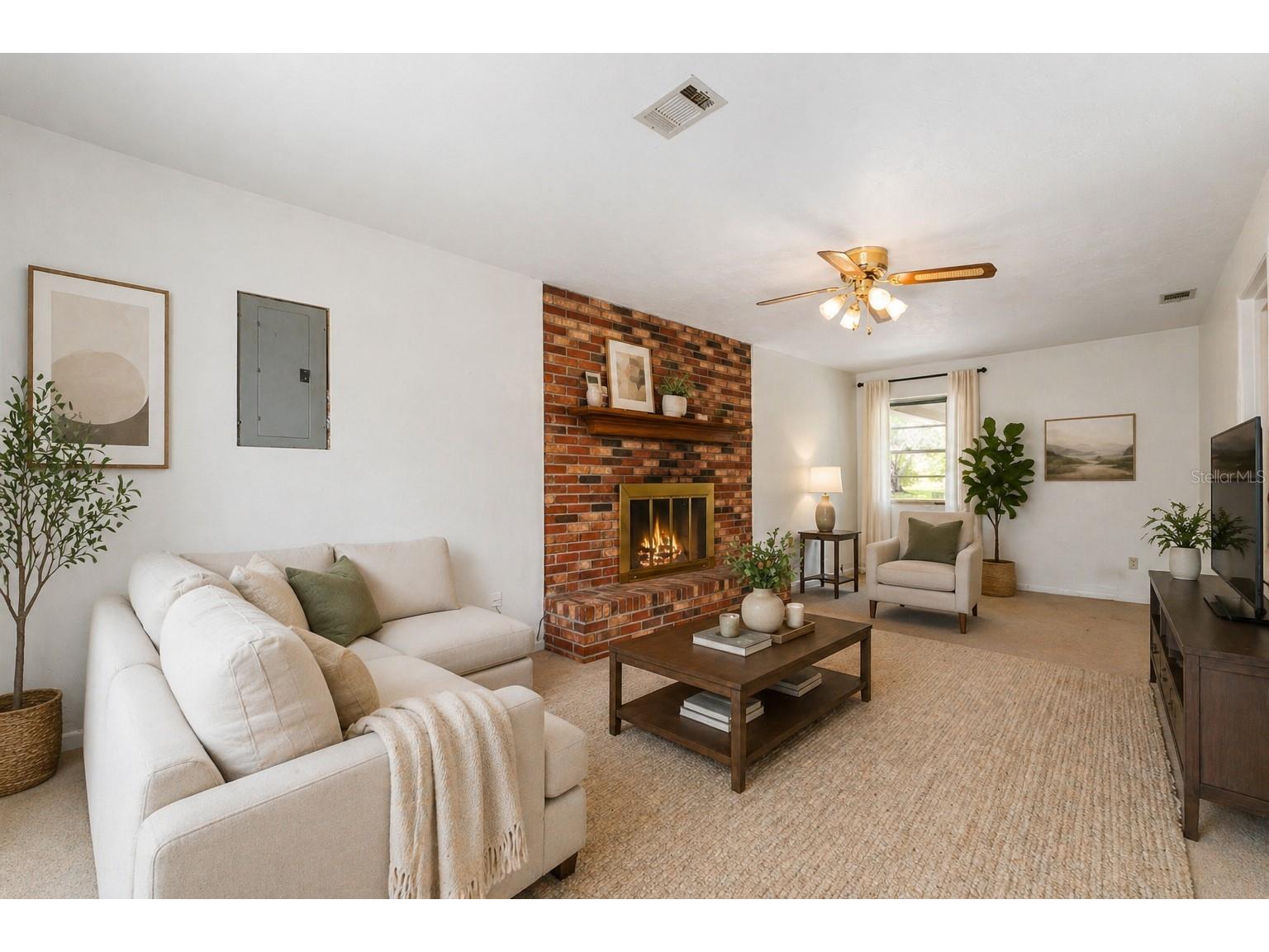 415 SE Adams Street High Springs FL 32643 GC539998 image18