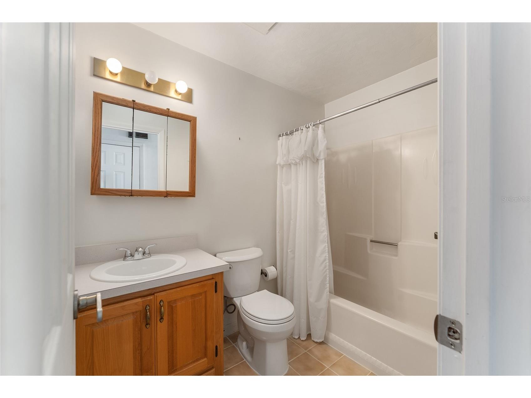 415 SE Adams Street High Springs FL 32643 GC539998 image37