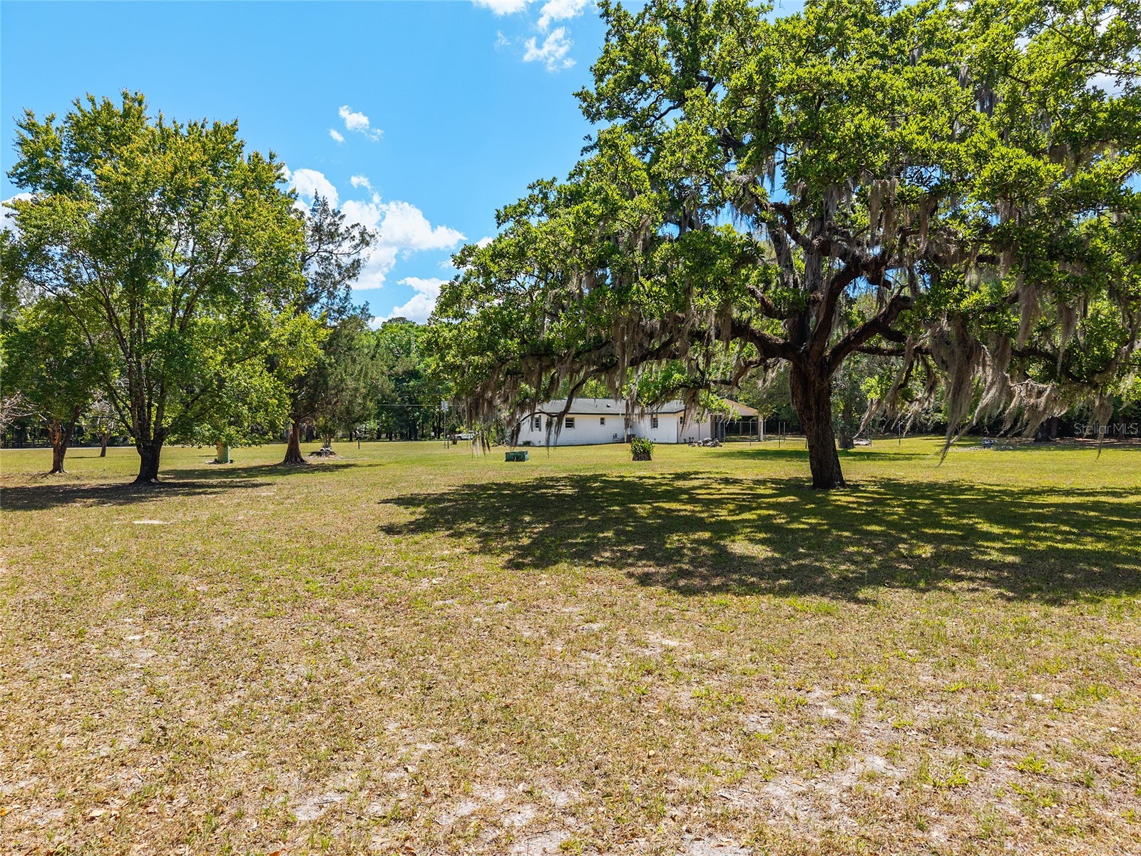 415 SE Adams Street High Springs FL 32643 GC539998 image48