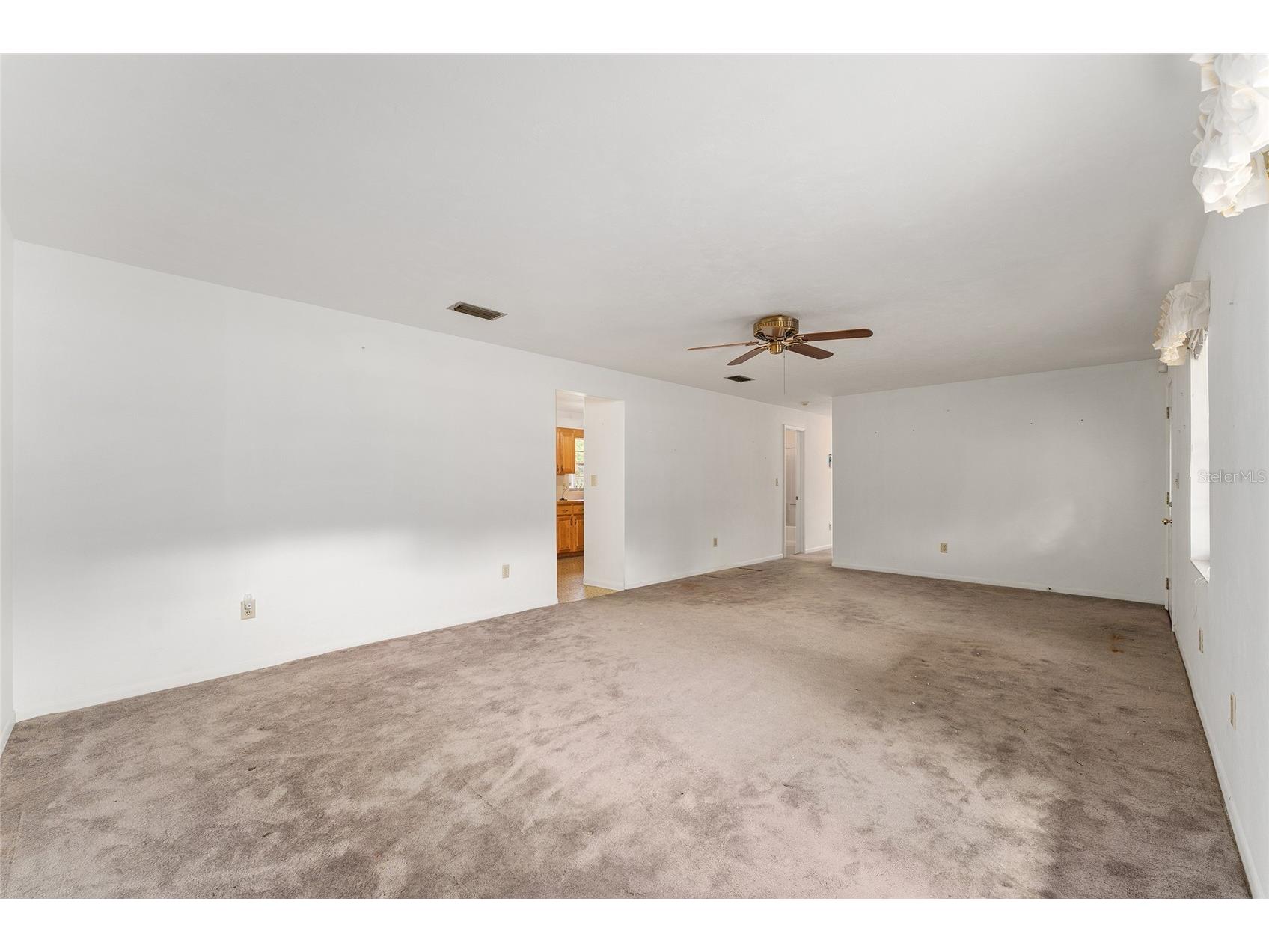 415 SE Adams Street High Springs FL 32643 GC539998 image9