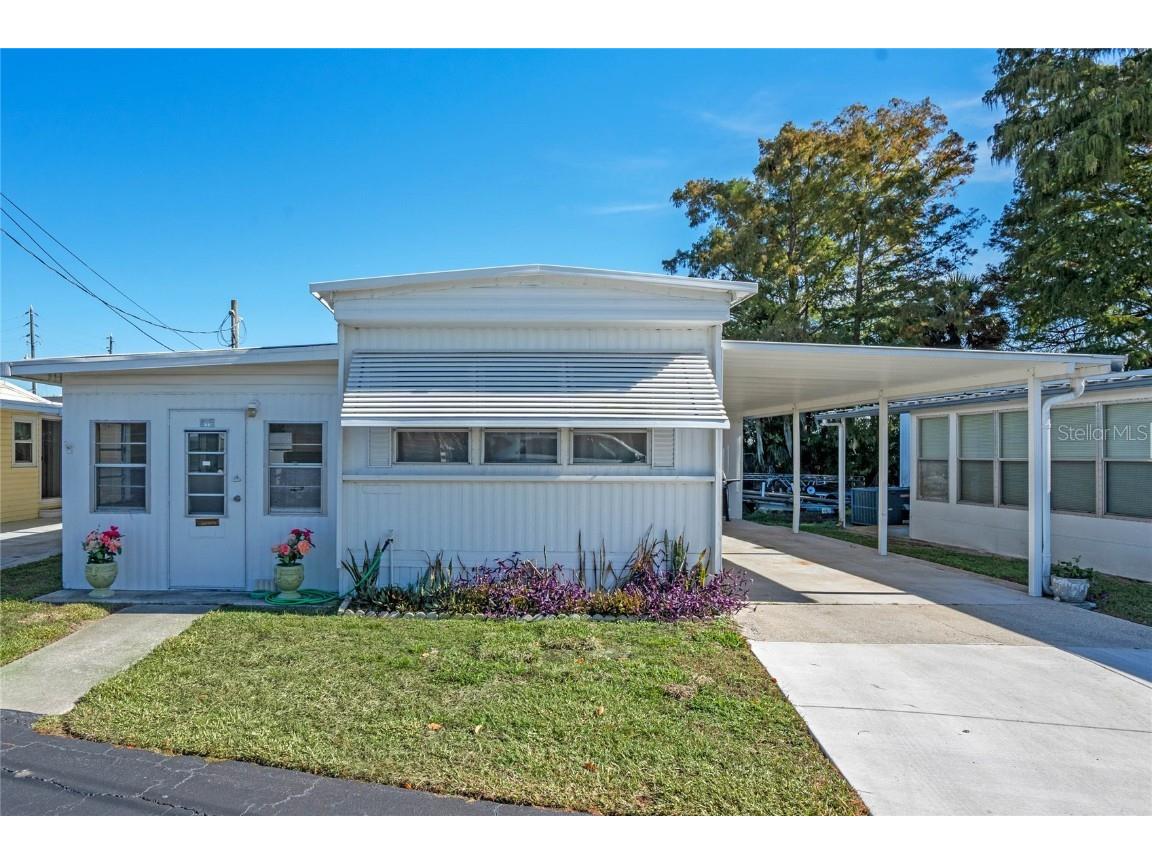 415 Sinclair Circle Tavares FL 32778 - LAKE DORA O6162468 image1