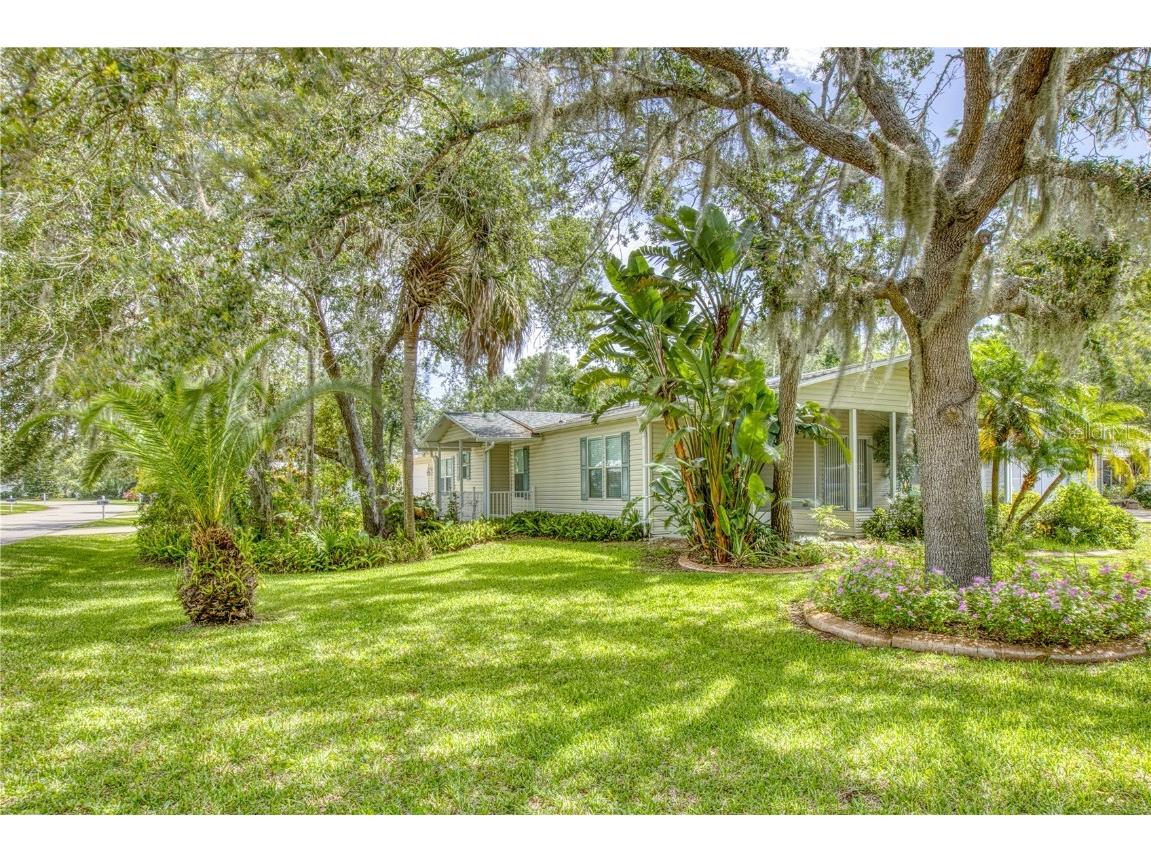 415 Sioux Boulevard Oak Hill FL 32759 NS1085218 image1