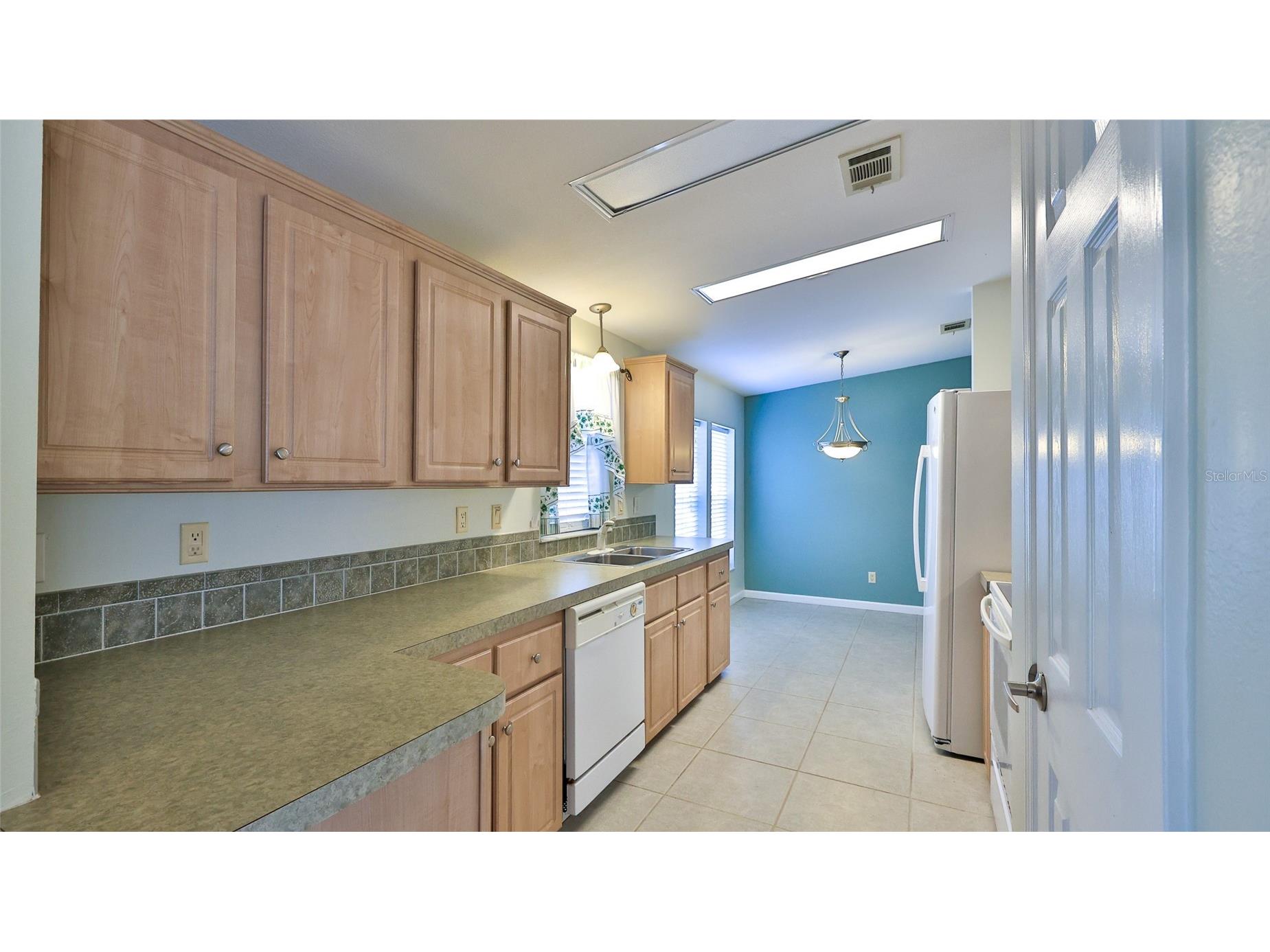 415 Sioux Boulevard Oak Hill FL 32759 - INDIAN RIVER NS1087190 image10