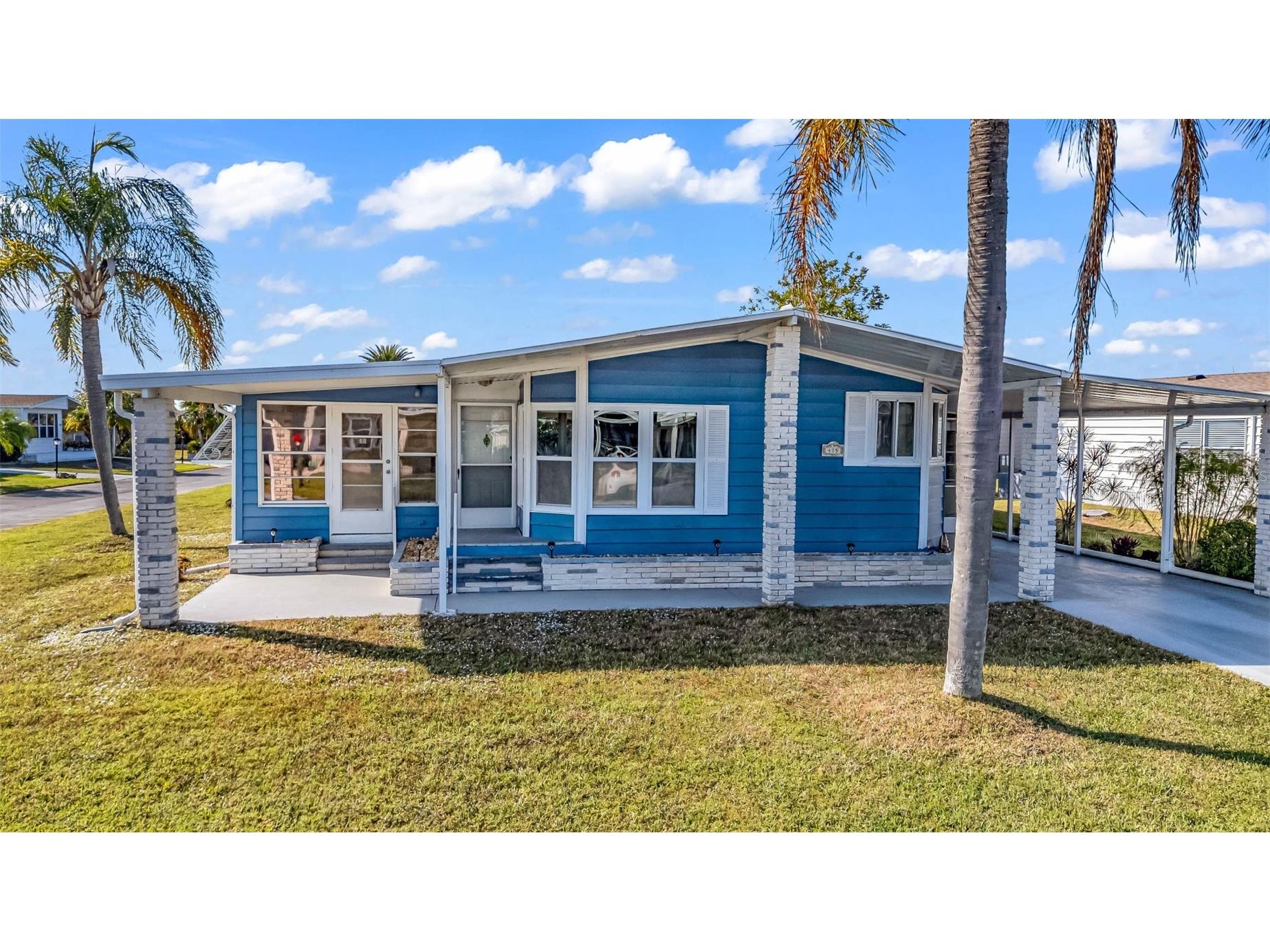 415 Tarde Logo Circle North Port FL 34287 C7518305 image1