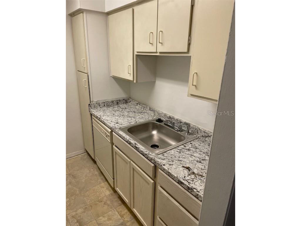 415 Wymore Road #101 Altamonte Springs FL 32714 O6318992 image3