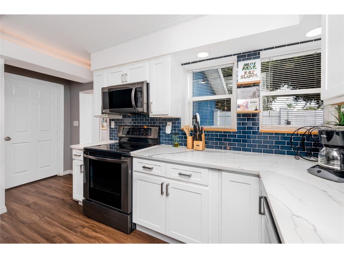 4150 40th Street N Saint Petersburg FL 33714 TB8436554 image15