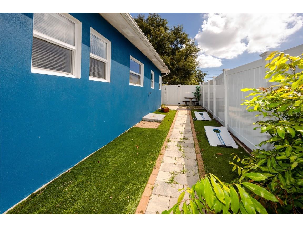 4150 40th Street N Saint Petersburg FL 33714 TB8436554 image42