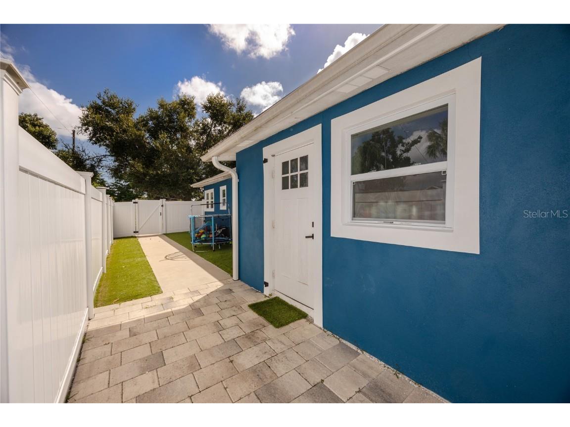 4150 40th Street N Saint Petersburg FL 33714 TB8436554 image47