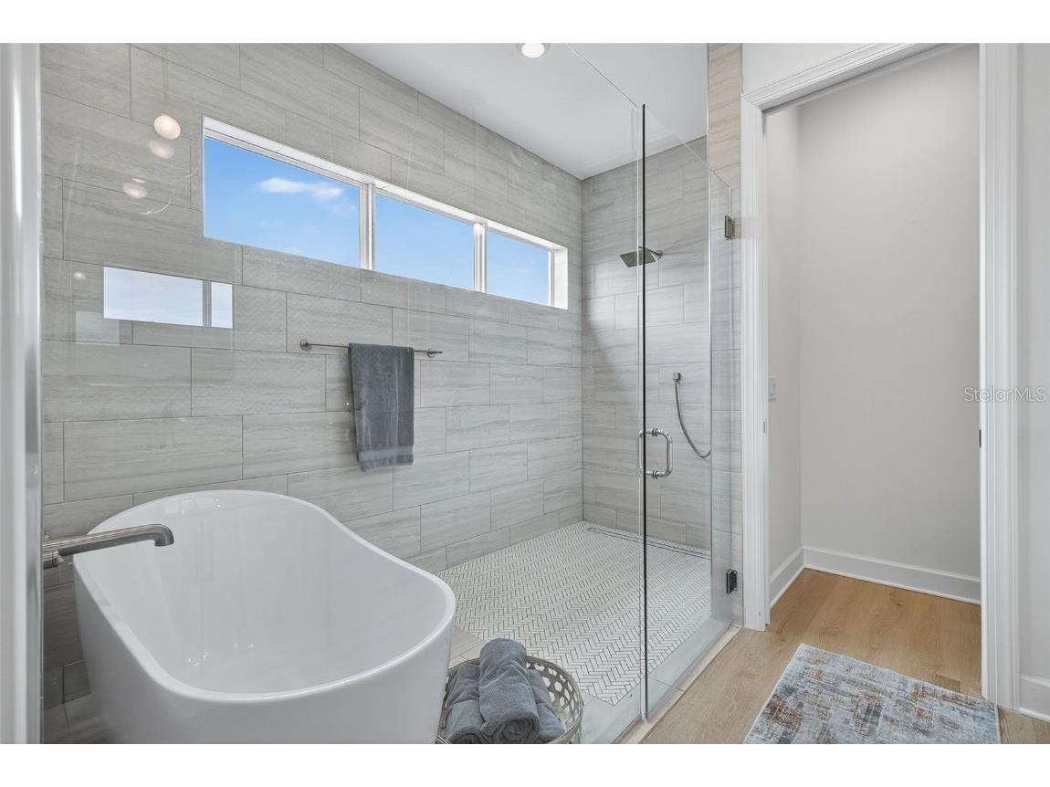 4151 NE 9th Avenue Cape Coral FL 33909 - EISENHOWER CANAL C7517363 image25