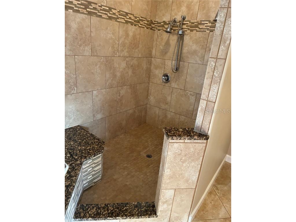 41515 Silver Drive Umatilla FL 32784 - South Twin Lake G5104940 image12