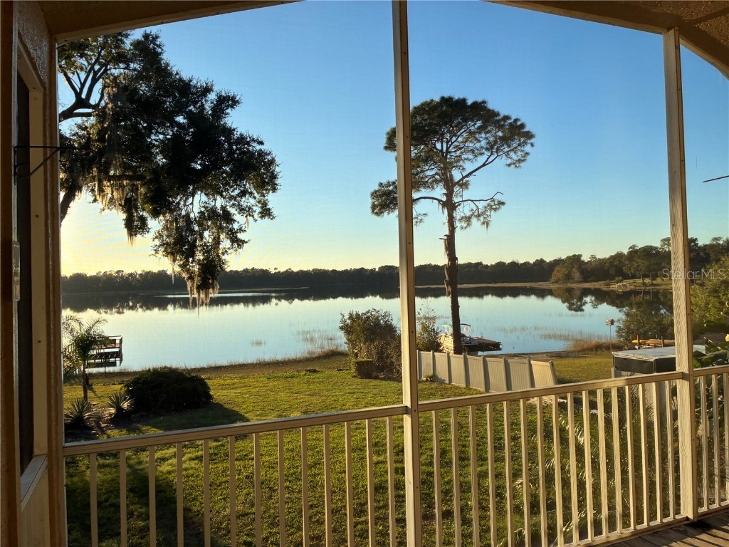 41515 Silver Drive Umatilla FL 32784 - South Twin Lake G5104940 image9