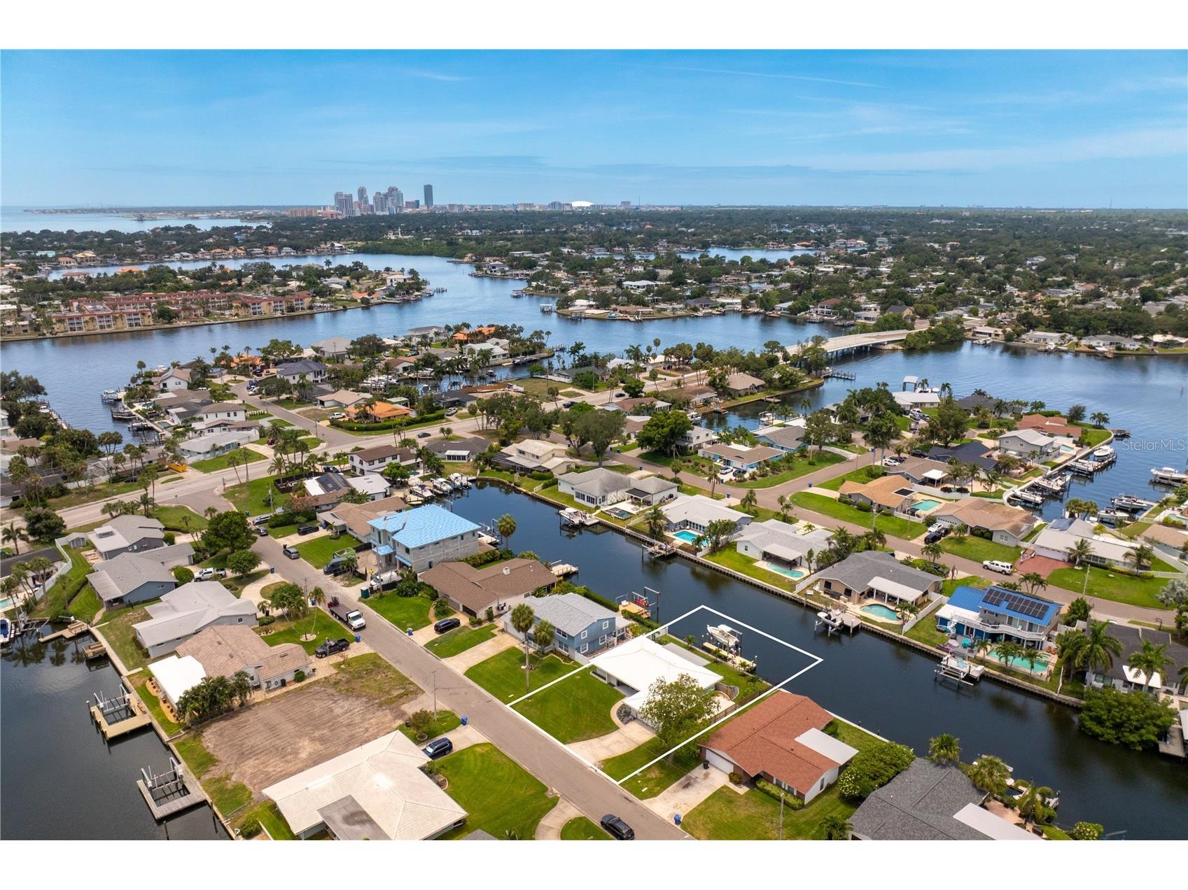 4152 13th Lane NE Saint Petersburg FL 33703 TB8517012 image31