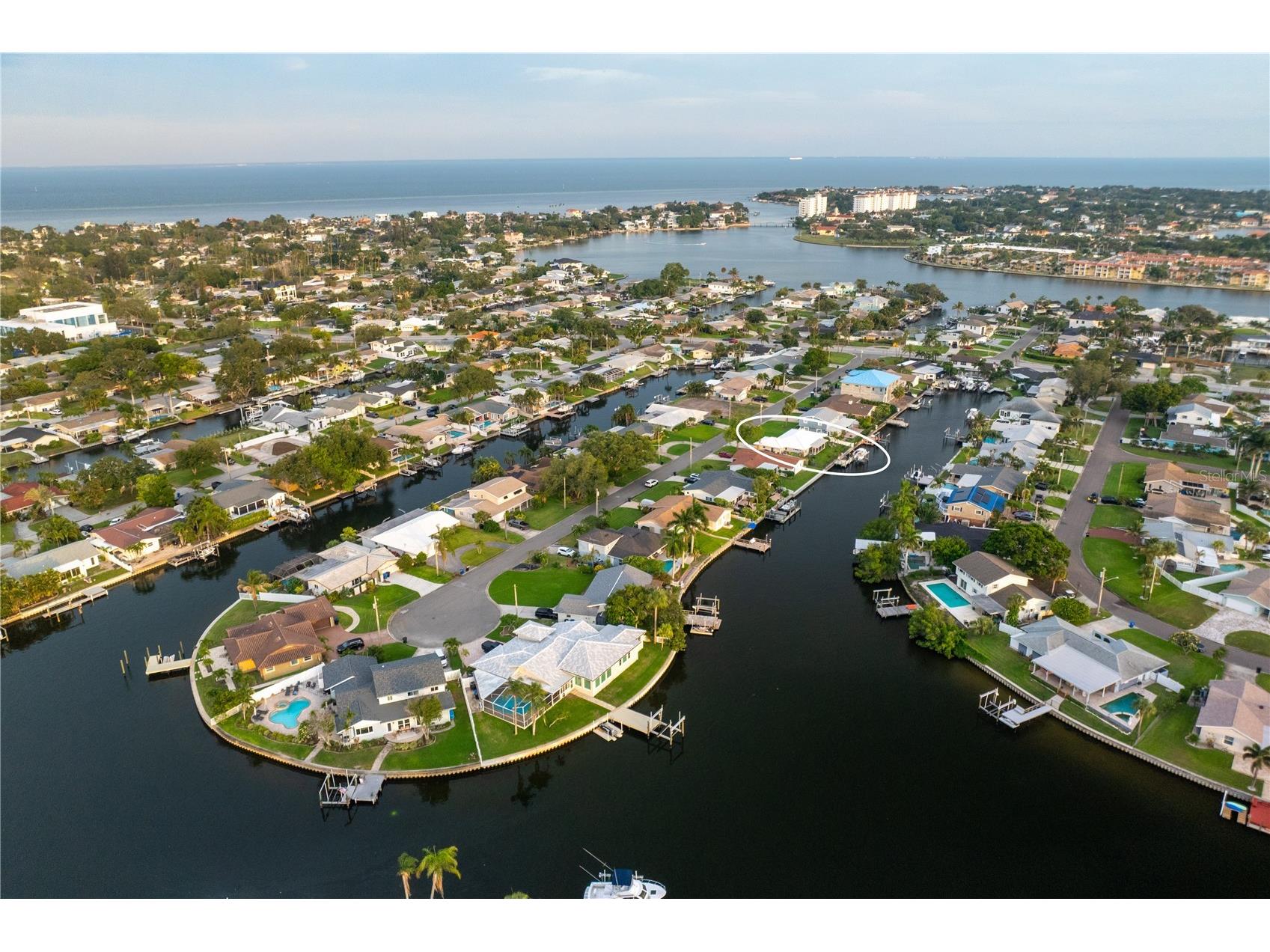 4152 13th Lane NE Saint Petersburg FL 33703 TB8517012 image47