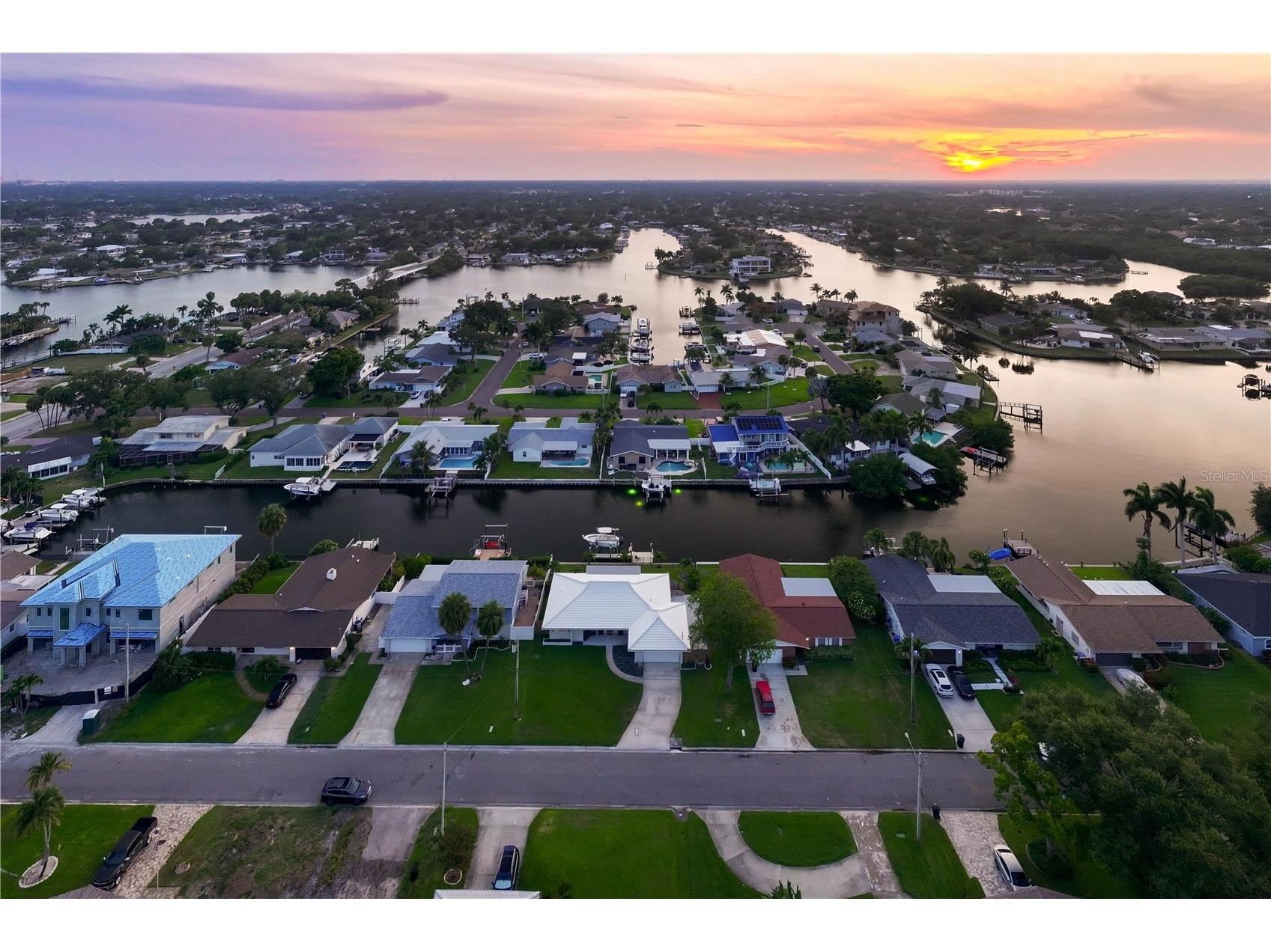 4152 13th Lane NE Saint Petersburg FL 33703 TB8517012 image50