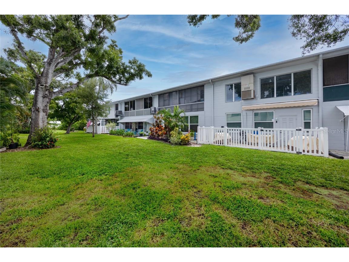 4152 55th Way N #1028 Kenneth City FL 33709 TB8418846 image40