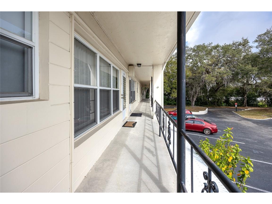 4152 56th Way N #615 Kenneth City FL 33709 U8153162 image1