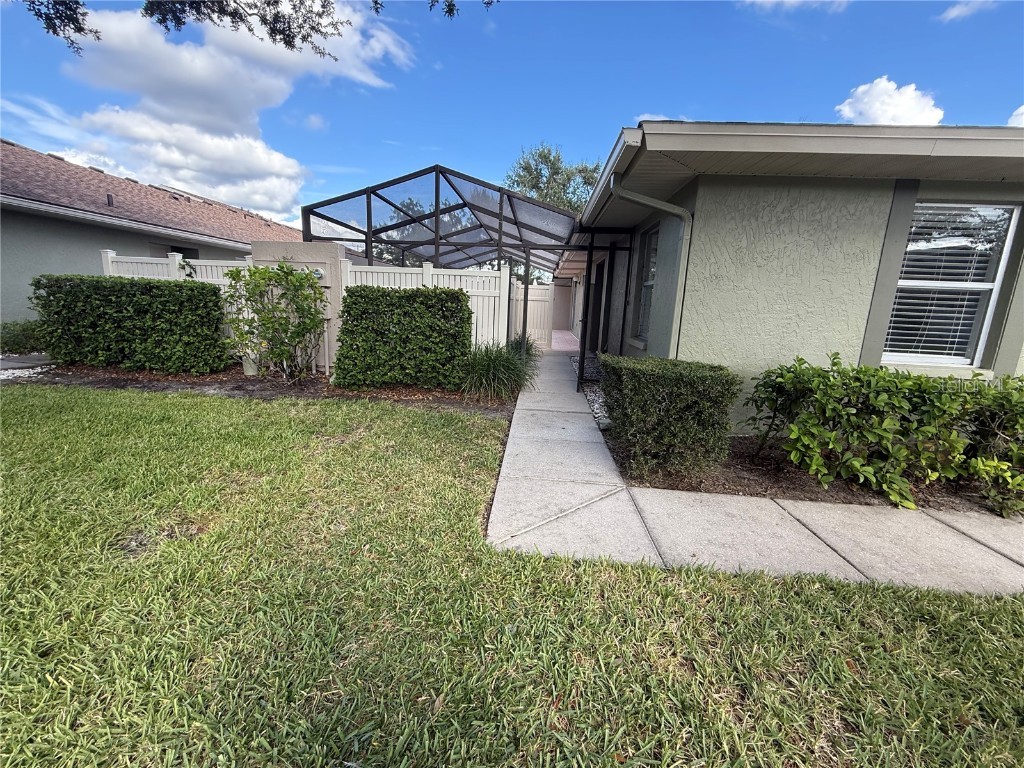 4152 Center Pointe Circle #58A Sarasota FL 34233 A4667707 image1