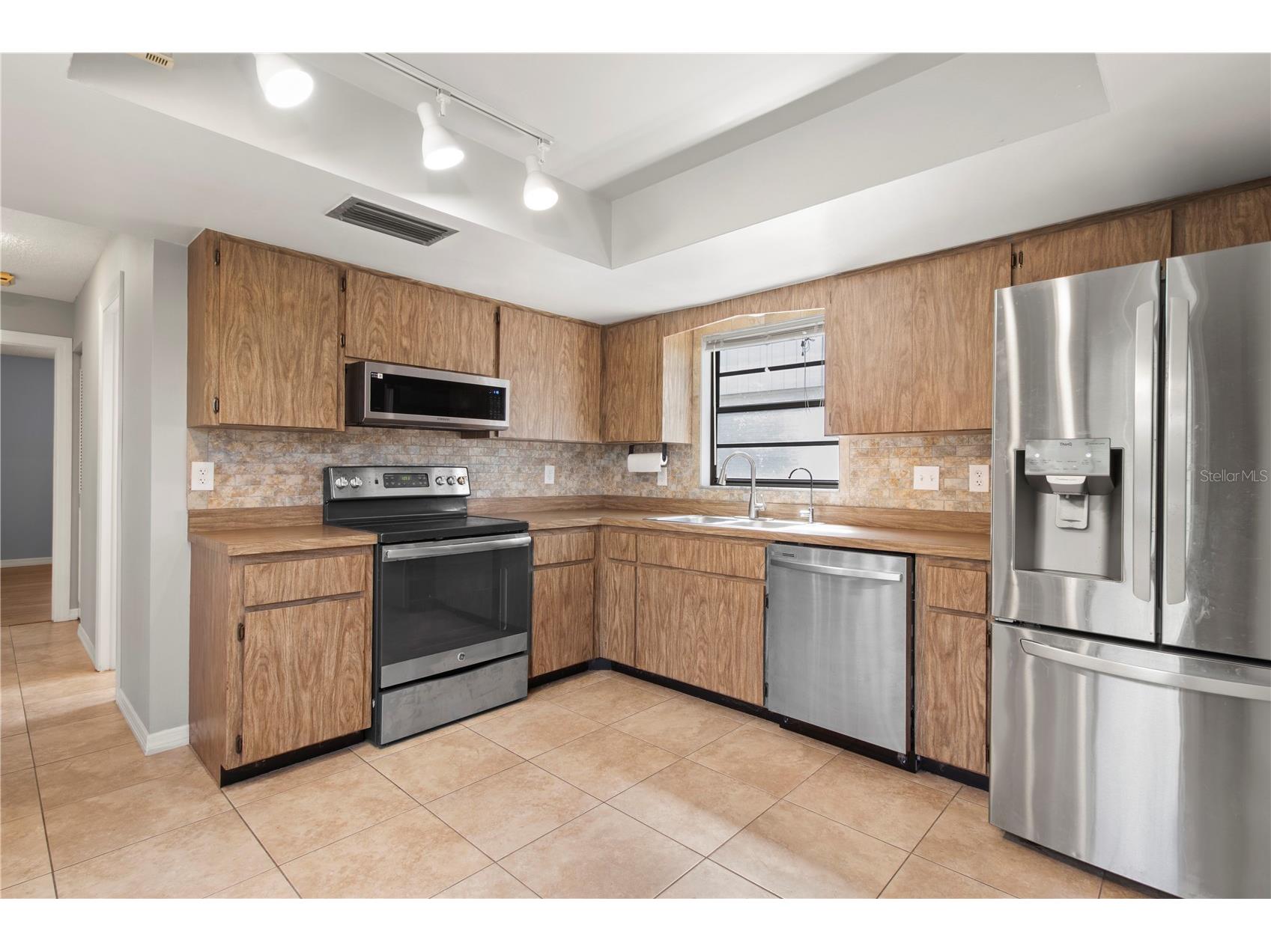 4152 Palau Drive Sarasota FL 34241 A4699258 image11