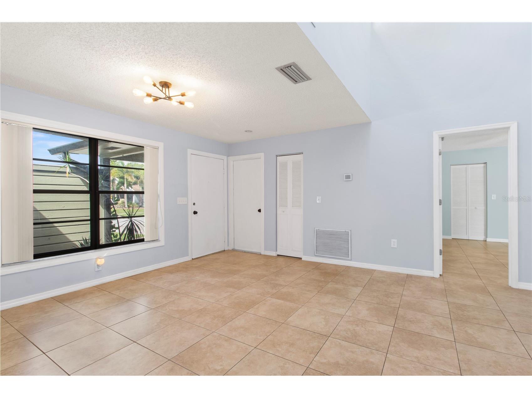 4152 Palau Drive Sarasota FL 34241 A4699258 image5
