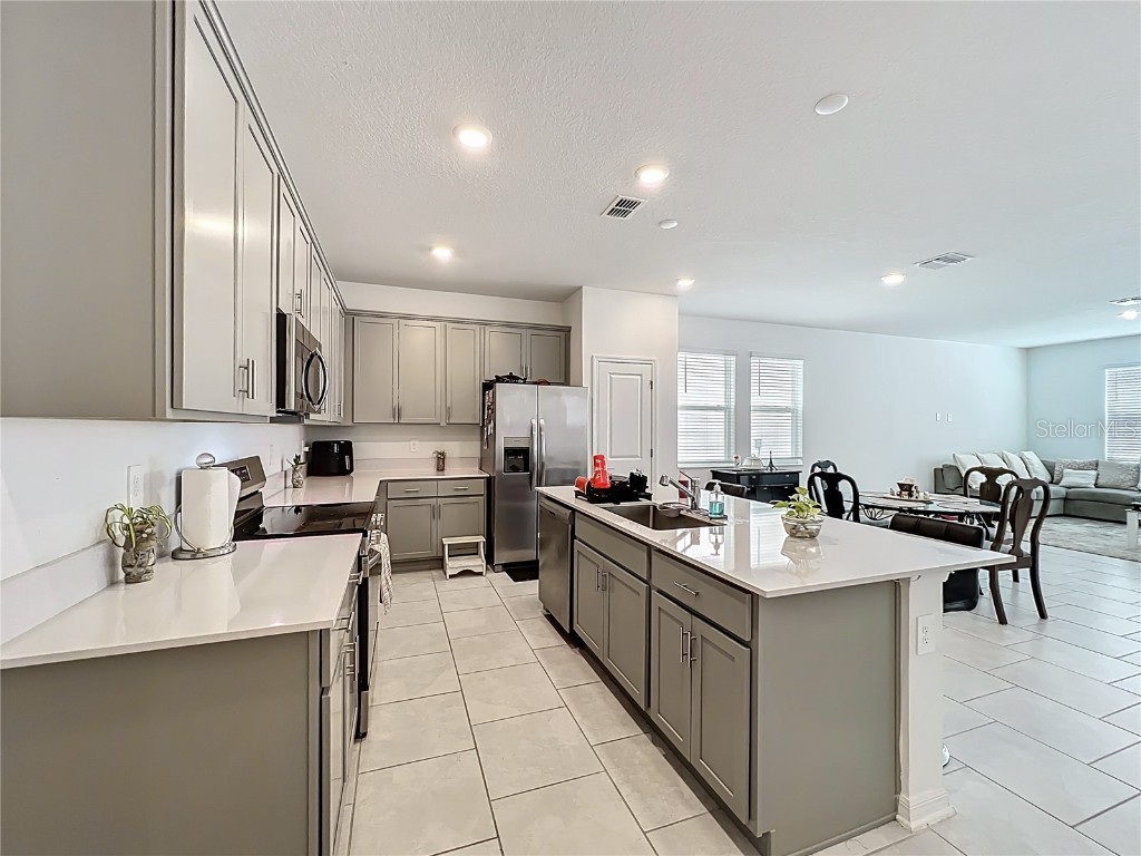 4152 Pino Street Apopka FL 32712 O6343915 image7