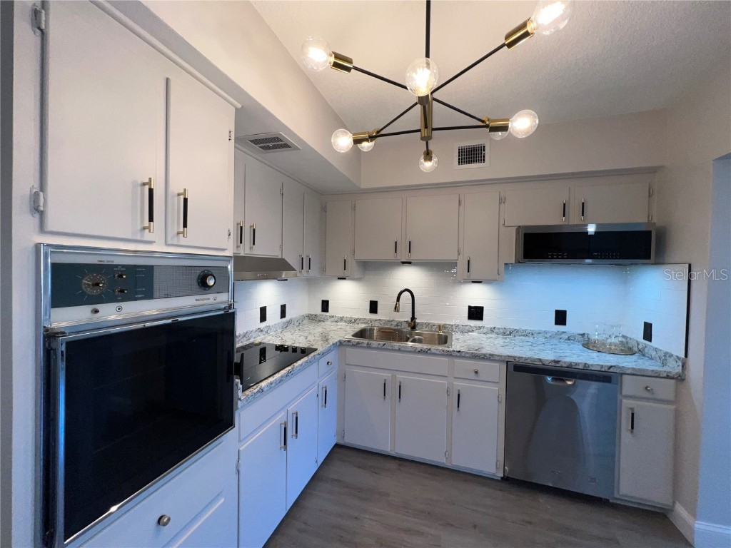 4153 57th Street N #605 Kenneth City FL 33709 TB8460464 image9