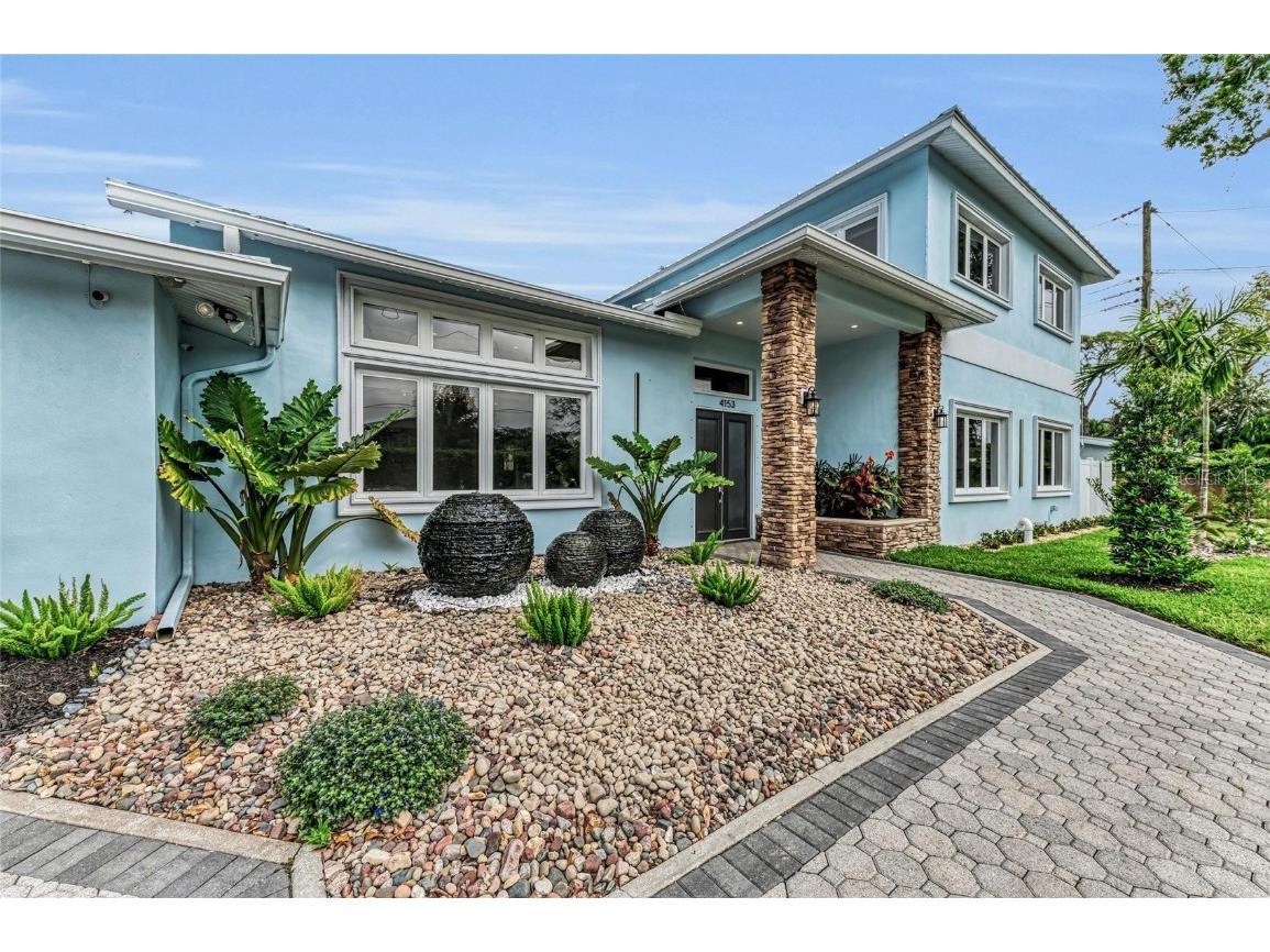 4153 Camino Real Sarasota FL 34231 A4647163 image1