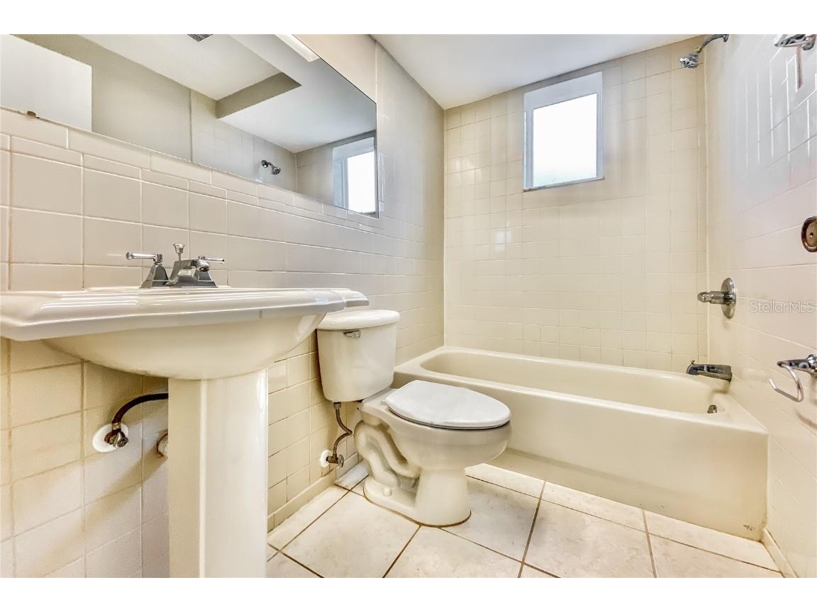 4153 Woodtrail Boulevard New Port Richey FL 34653 O6346398 image11