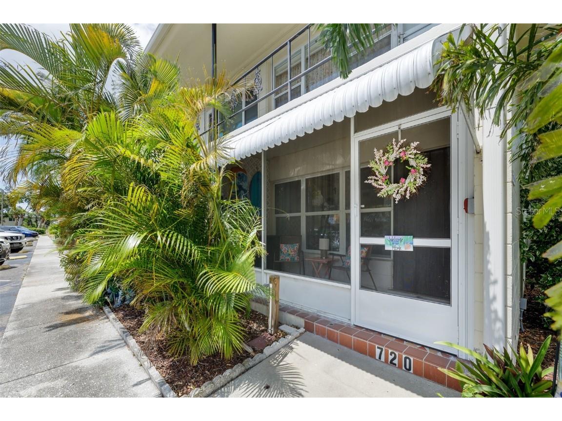 4154 56th Street N #720 Kenneth City FL 33709 TB8393972 image1