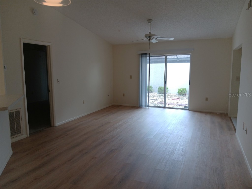 4154 Center Pointe Circle #57A Sarasota FL 34233 A4657470 image11