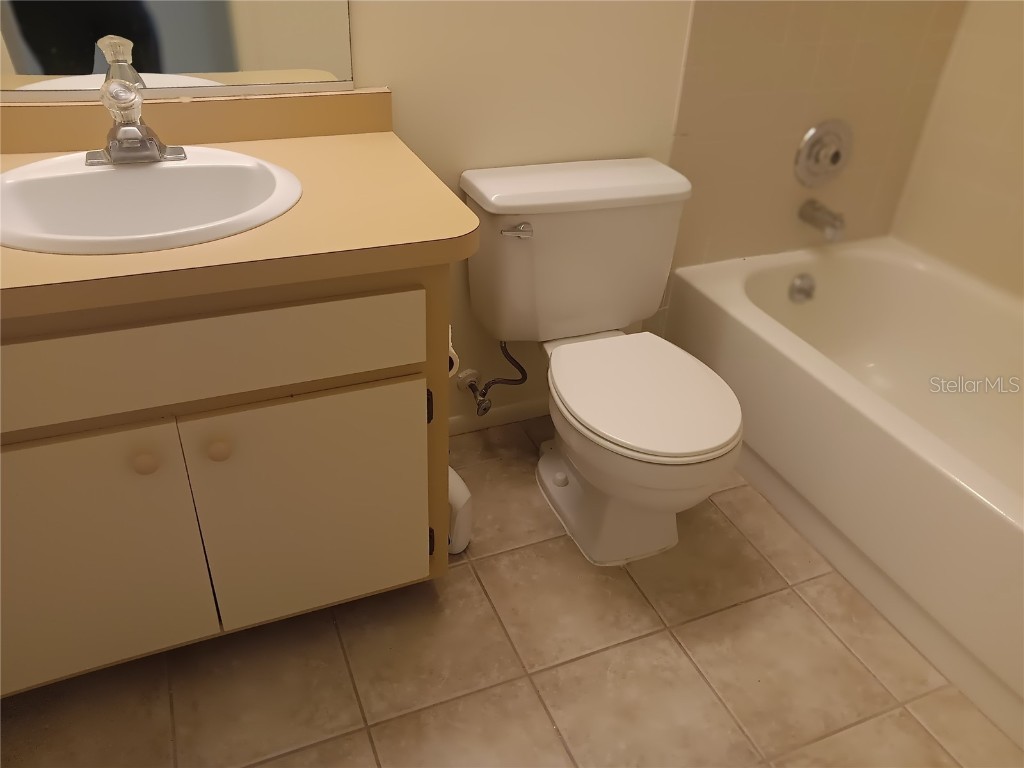 4154 Center Pointe Circle #57A Sarasota FL 34233 A4657470 image12