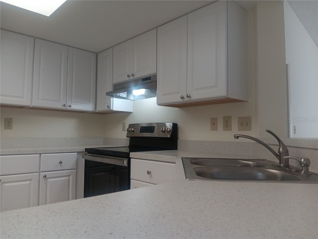 4154 Center Pointe Circle #57A Sarasota FL 34233 A4657470 image5