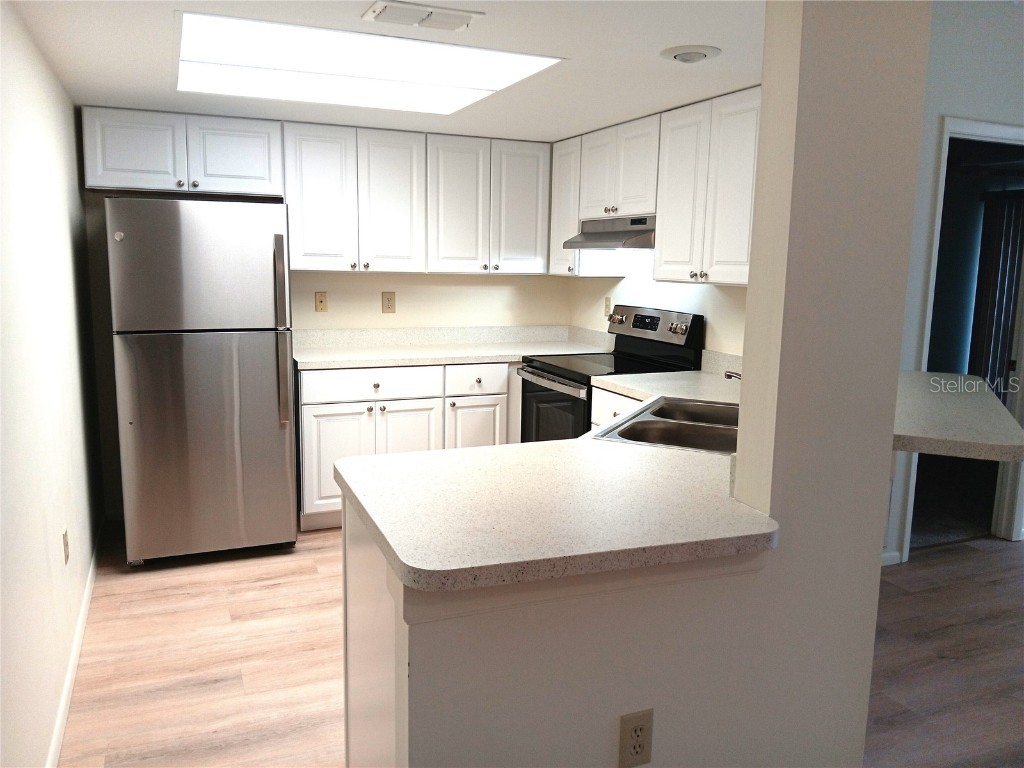 4154 Center Pointe Circle #57A Sarasota FL 34233 A4657470 image8