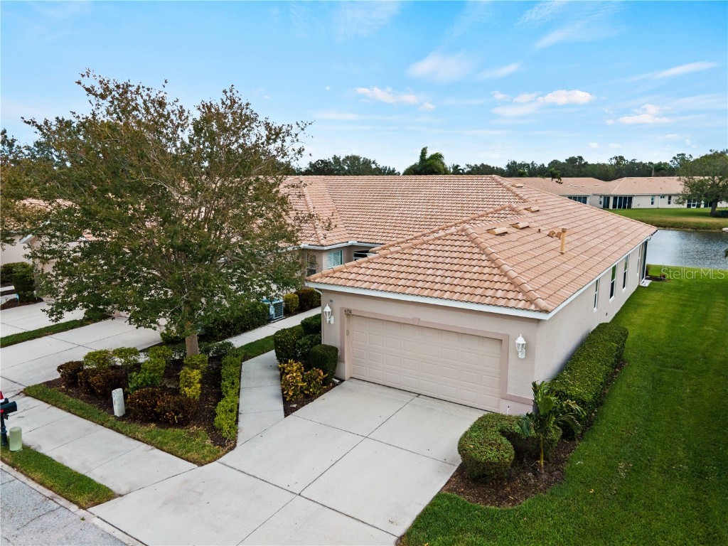 4156 Cascade Falls Drive Sarasota FL 34243 A4631758 image1