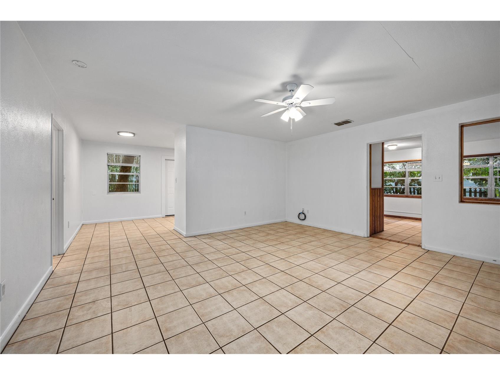 4156 NW 10th Street Gainesville FL 32609 GC535053 image12