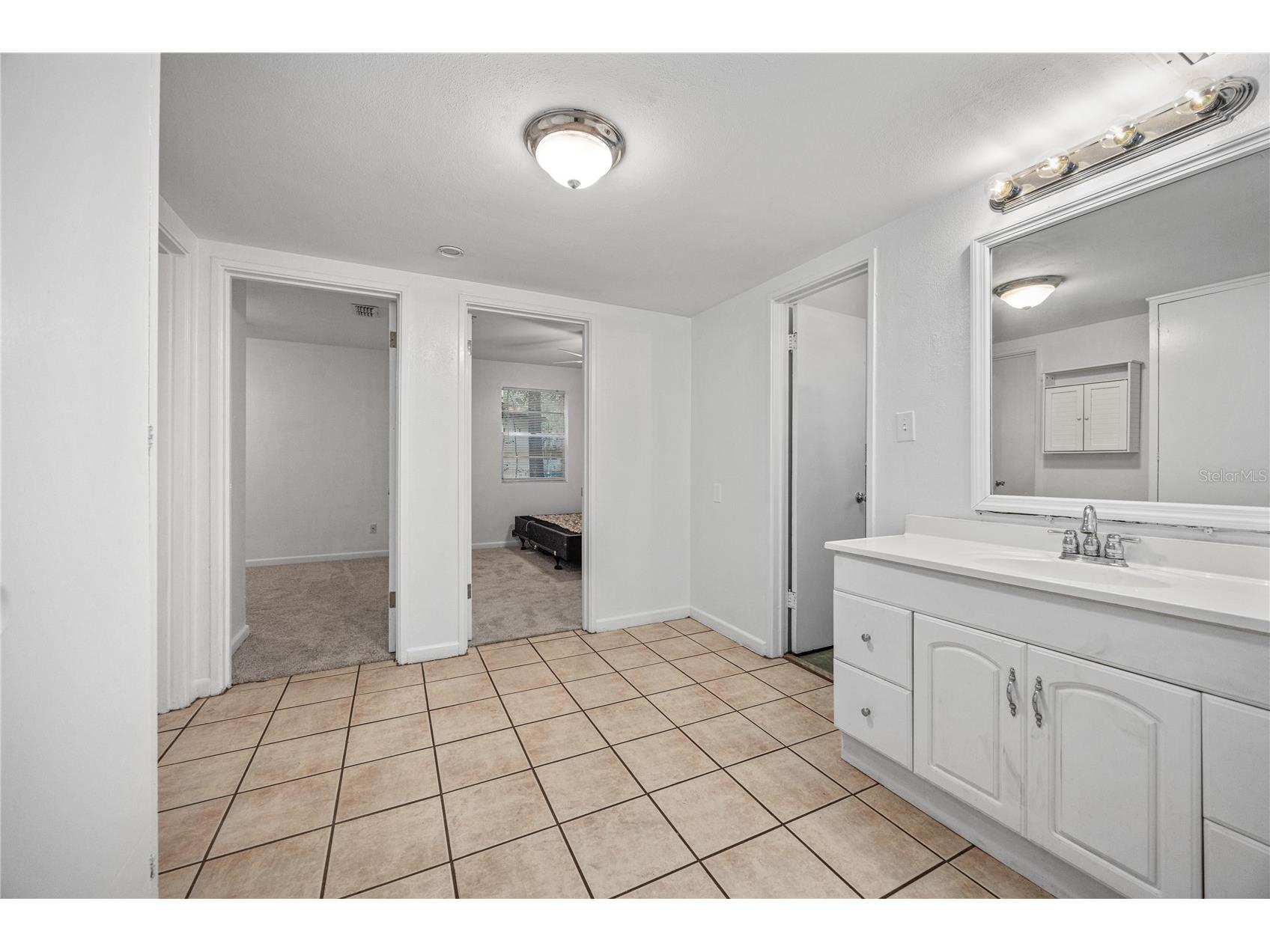 4156 NW 10th Street Gainesville FL 32609 GC535053 image14