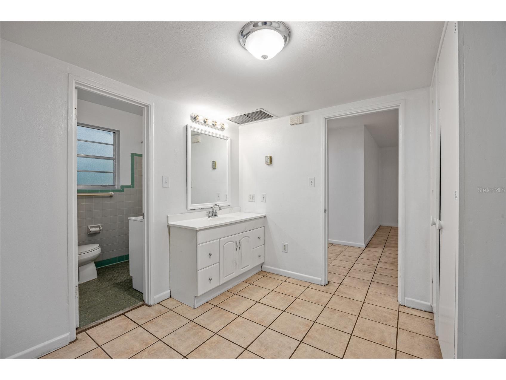 4156 NW 10th Street Gainesville FL 32609 GC535053 image18