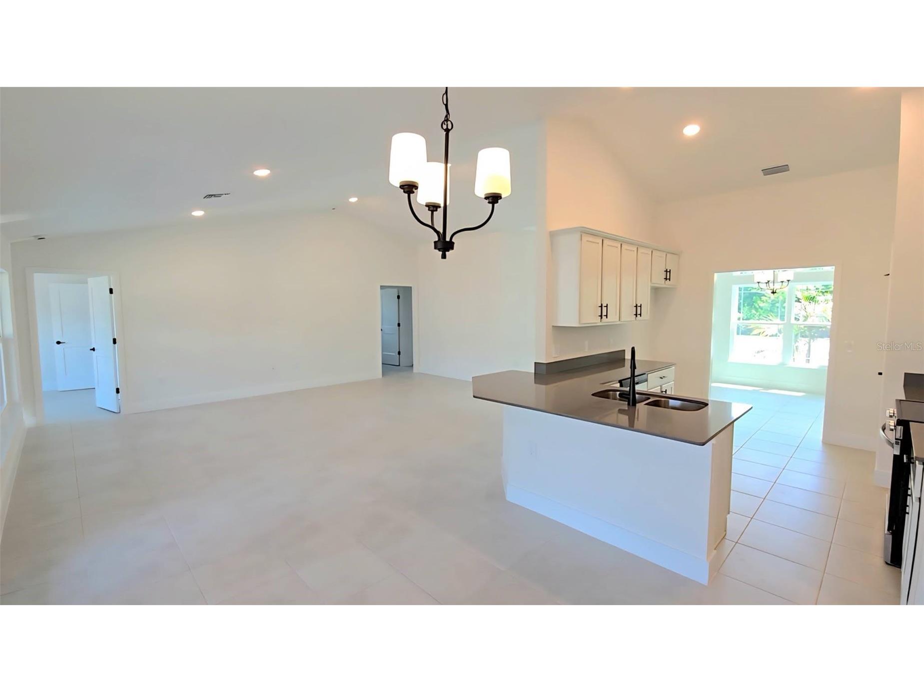 4157 N Chamberlain Boulevard North Port FL 34286 A4683629 image3