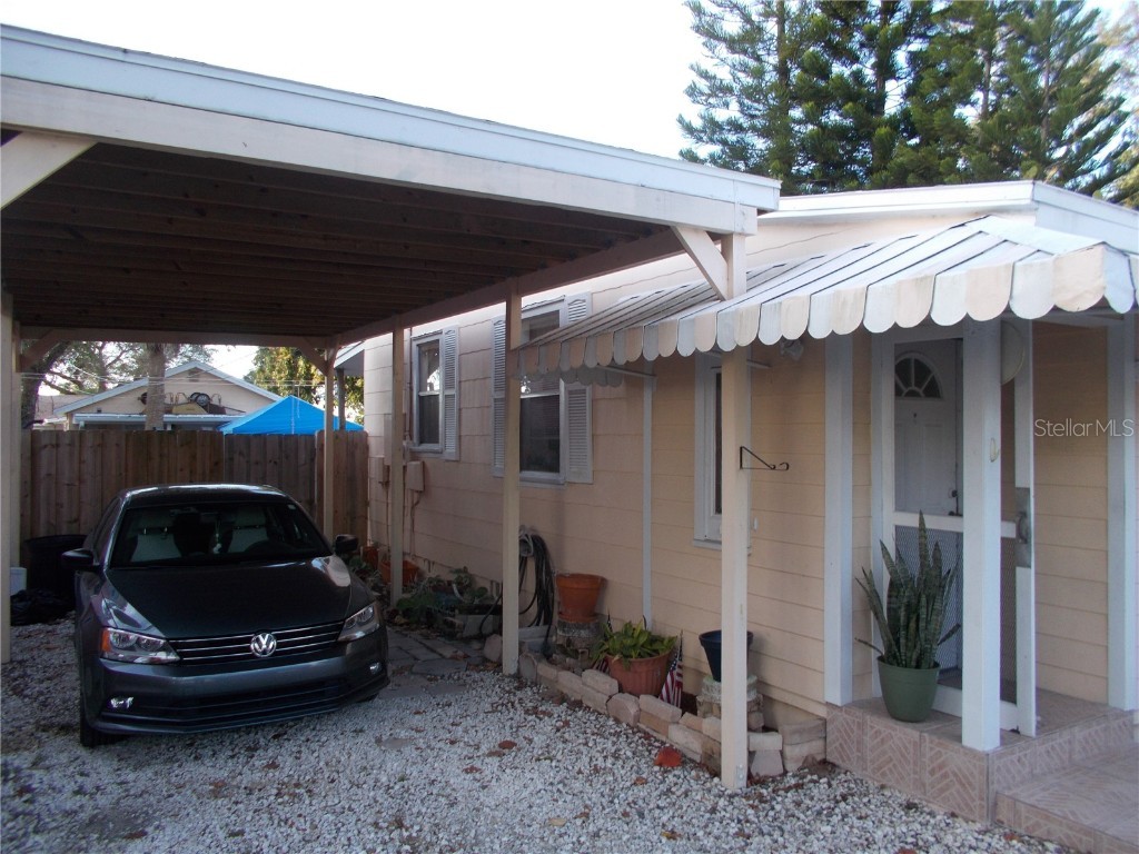 4158 County Road 16 Saint Petersburg FL 33709 U8201068 image1