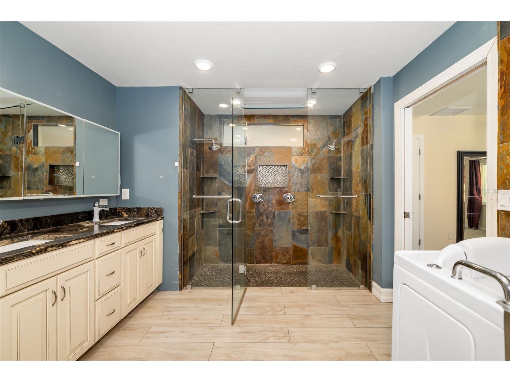 4158 Prudence Drive Sarasota FL 34235 A4689465 image21