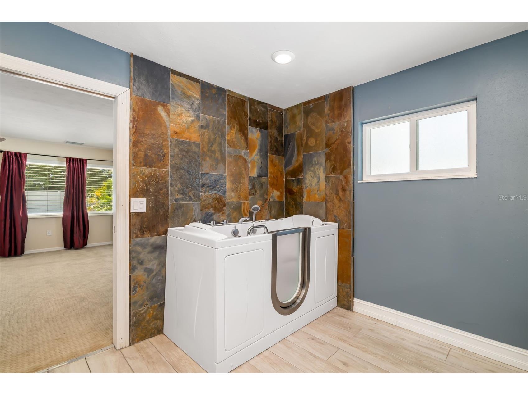 4158 Prudence Drive Sarasota FL 34235 A4689465 image24