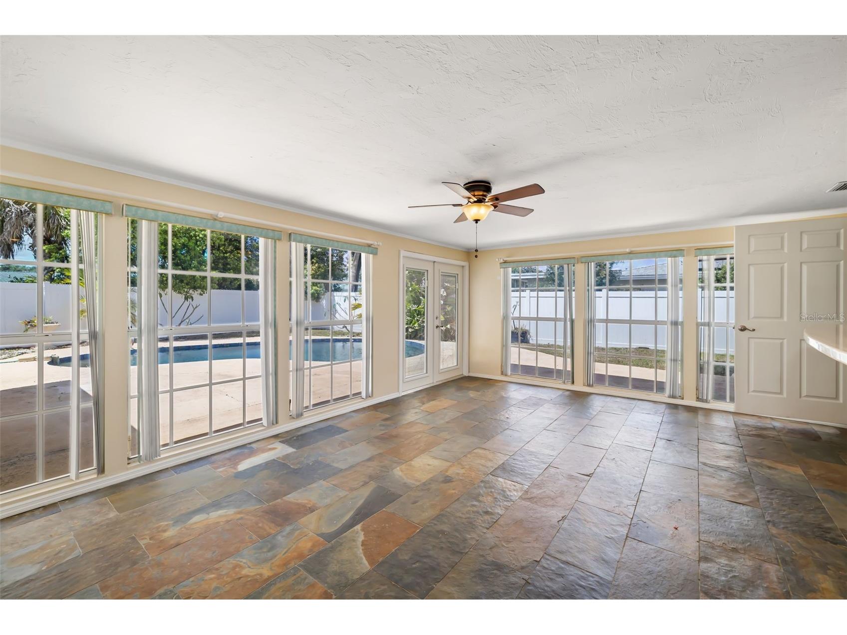 4158 Prudence Drive Sarasota FL 34235 A4689465 image40