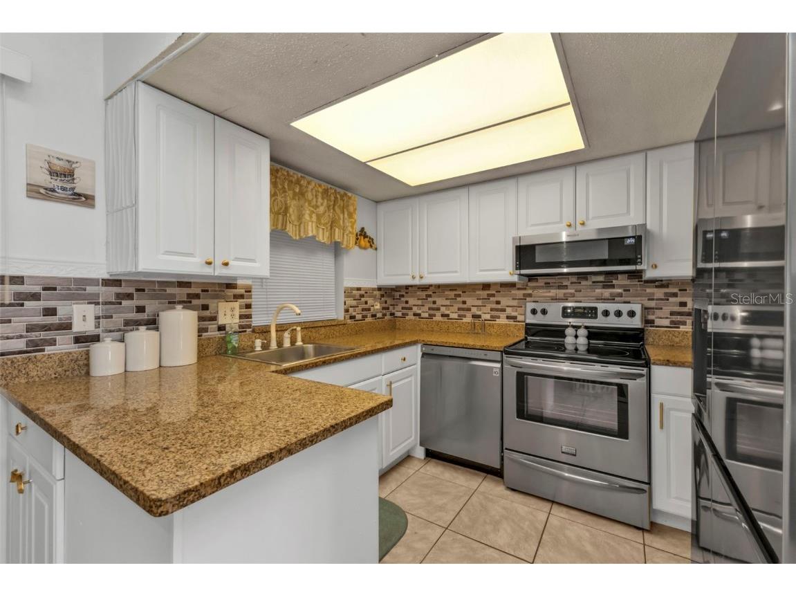 4158 Tamiami Trail #E5 Port Charlotte FL 33952 C7513885 image10